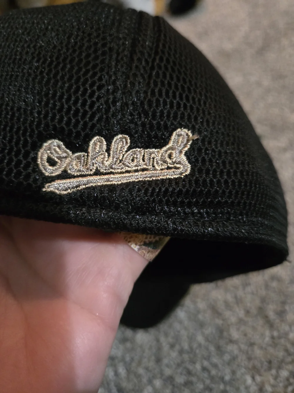 New Era Kids Oakland A's Camo Trucker Hat in Green and Black